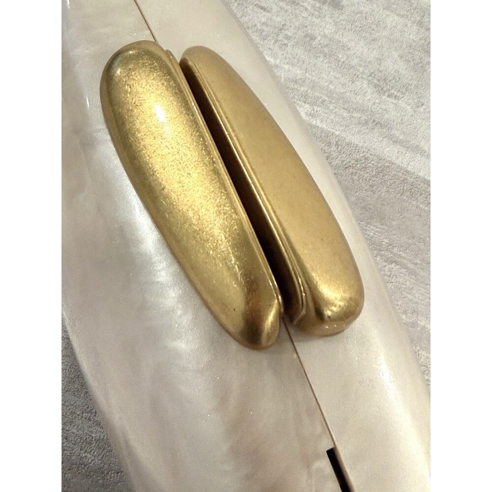 Zara NWT Pearlized Cream Hard Shell Box Clutch Bag Gold Fastening Evening - Picture 12 of 15